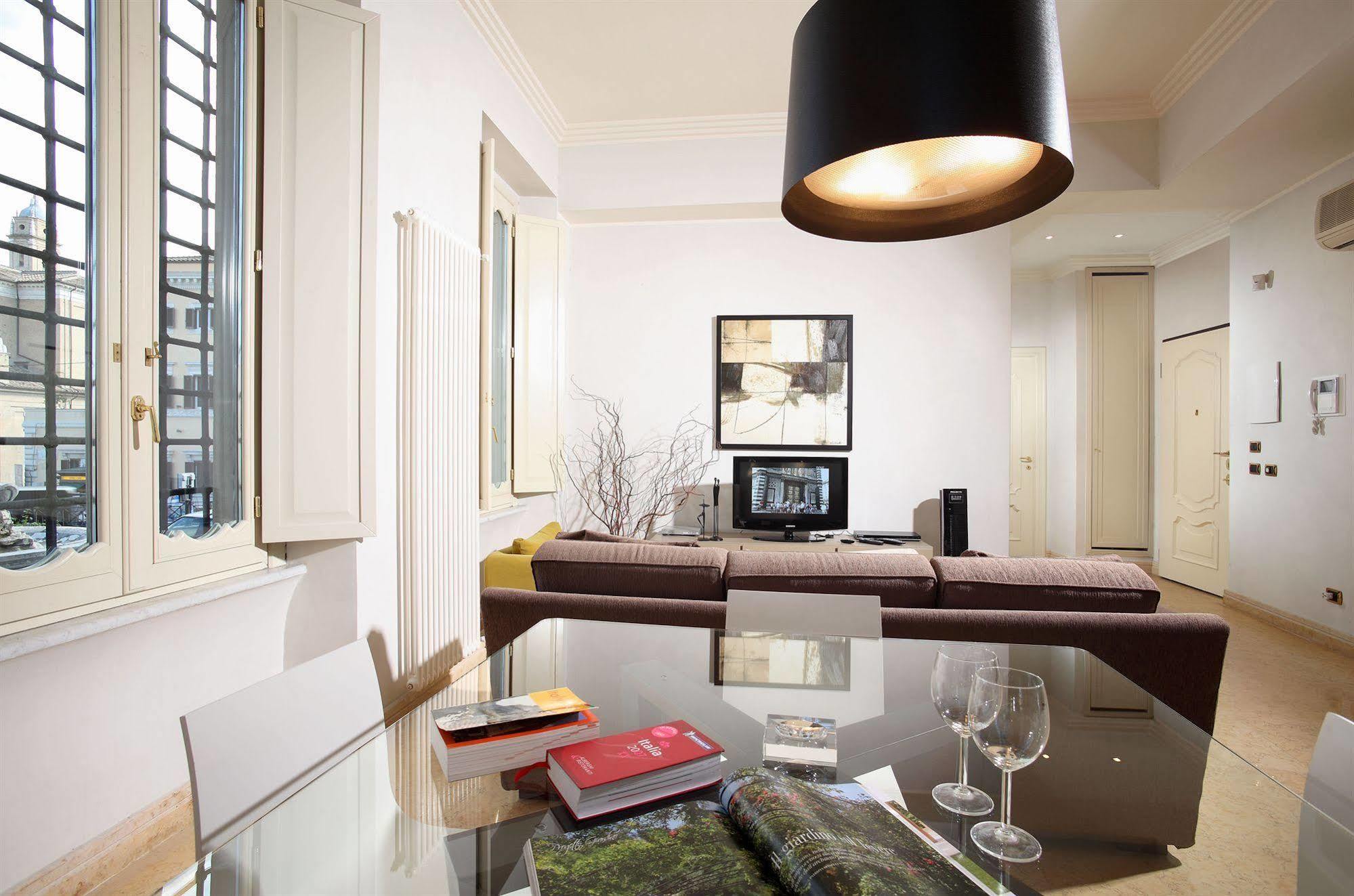Domus Ara Pacis Apartamento *