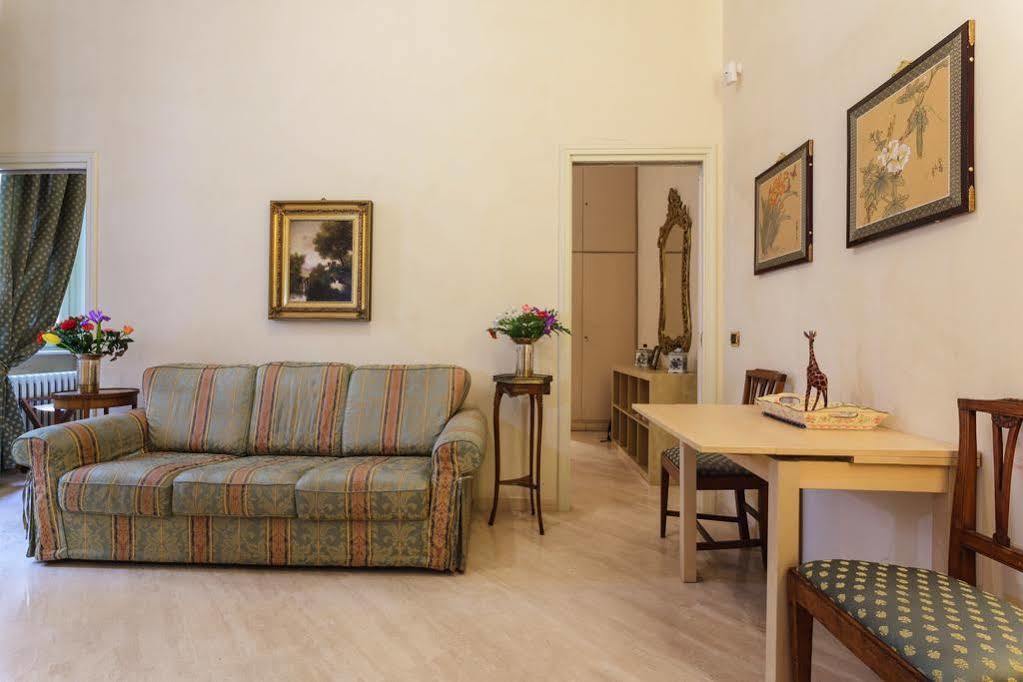 Domus Ara Pacis Apartamento *